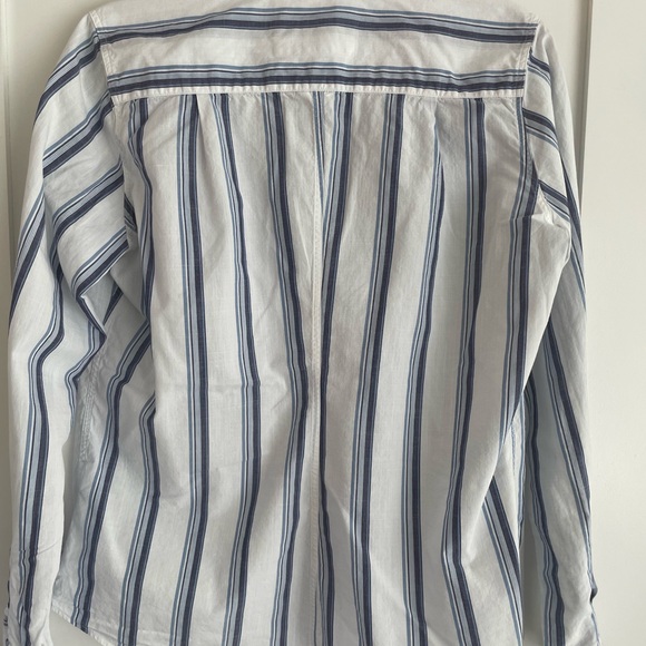 Like New Frank & Eileen Barry Striped Button Down Shirt. Medium - Picture 5 of 10